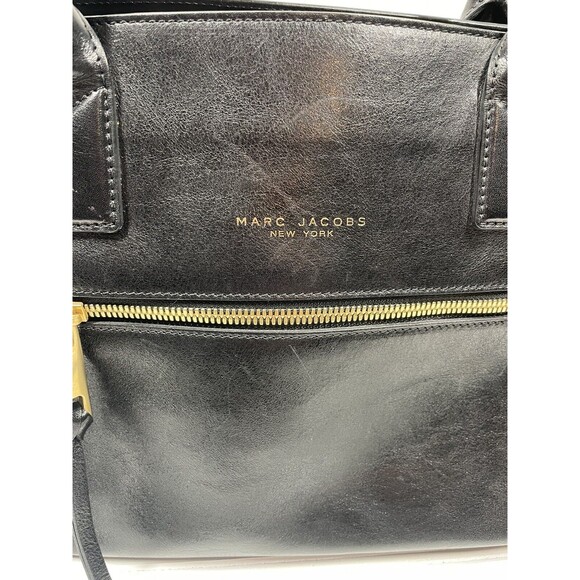 Marc Jacobs Laces The Big Big Apple Tote in Black with Antique Gold - Picture 3 of 9